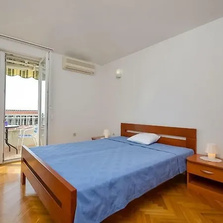 Meri Apartamento Makarska